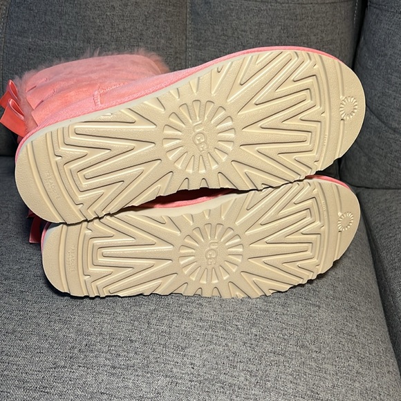 UGG Bailey Bow II boots - Picture 4 of 5